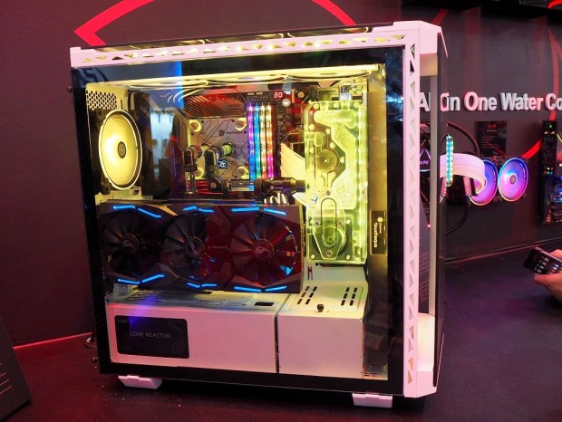 COMPUTEX：ADATA、ゲーミングブランドXPGでPCケース市場に参入～第1弾