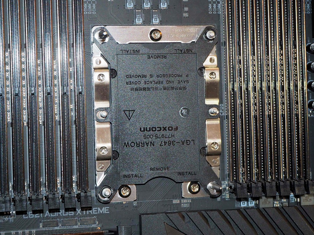 【PCパーツ】Xeon-W3175X、SR-3DARK、CPUファン、ケース等 Amazon | 【長尾製作所】80mmファン付PCIスロットカバー SS-NPCI-FAN80