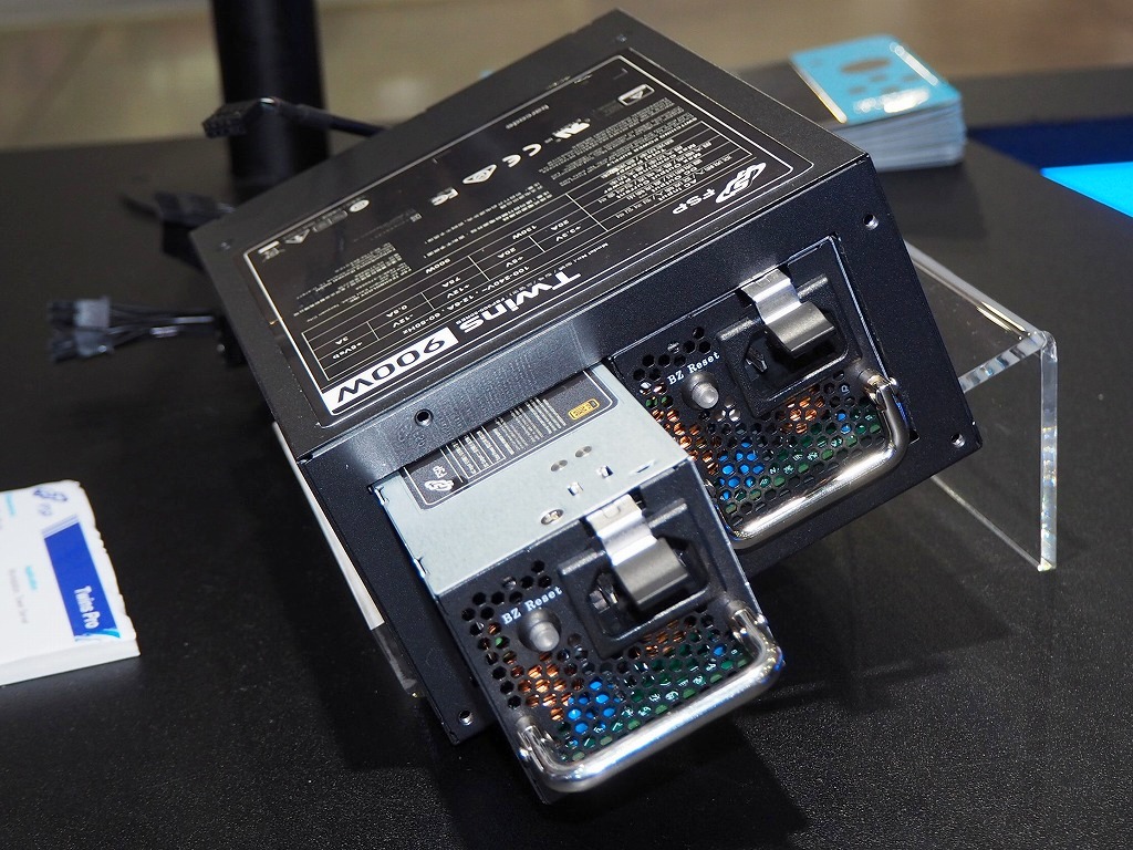 COMPUTEX：FSP、大容量リダンダント環境を可能にするATX電源ユニット