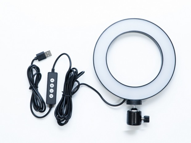 DN-915805_800x600b