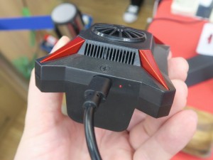 結露に注意 強力に冷えるペルチェ式のスマホクーラーが登場 エルミタージュ秋葉原