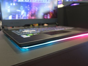 asus_rog190614_1024x768i