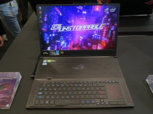 asus_rog190614_1024x768q