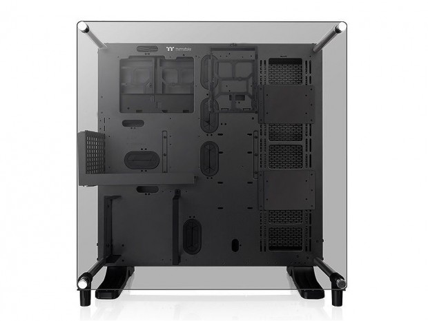 Thermaltake、自慢のマシンをディスプレイできるオープンフレームケース「Core P5 TG V2」