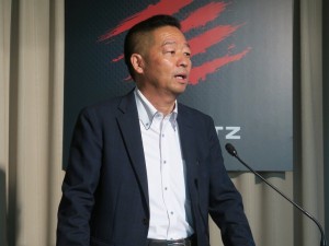 New_Mad_Catz_1024x768_08