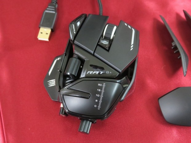 New_Mad_Catz_1024x768_10