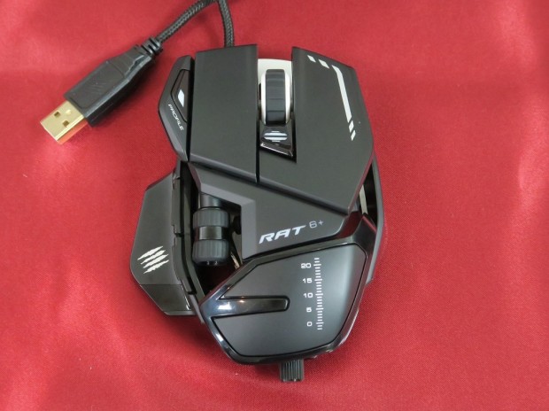 New_Mad_Catz_1024x768_16