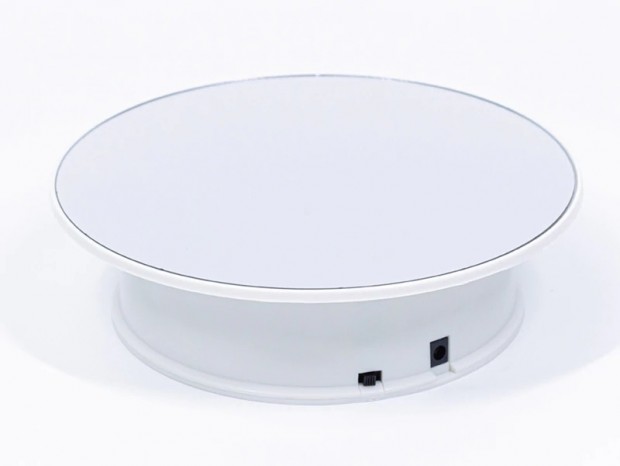 模型やフィギュアの展示に便利な「USB/電池駆動式ターンテーブル」が上海問屋から