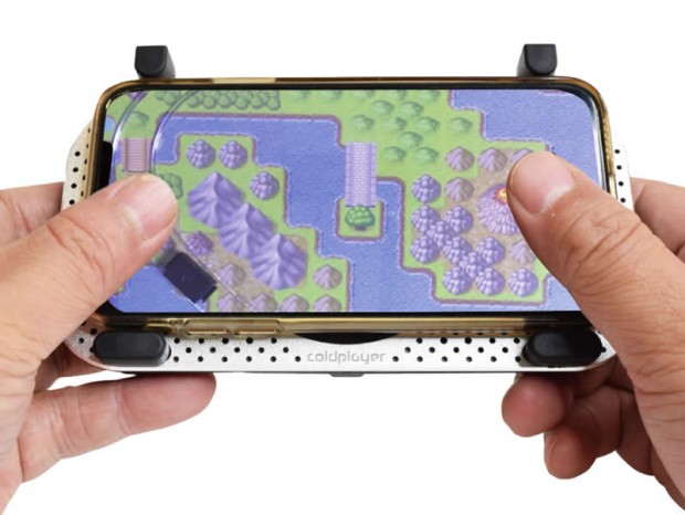 手汗も防ぐスマホグリップ、サンコー「両面スマクール」