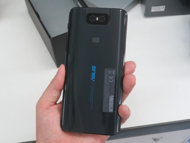 ZenFone6_akb_1024x768c