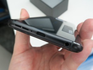 ZenFone6_akb_1024x768h
