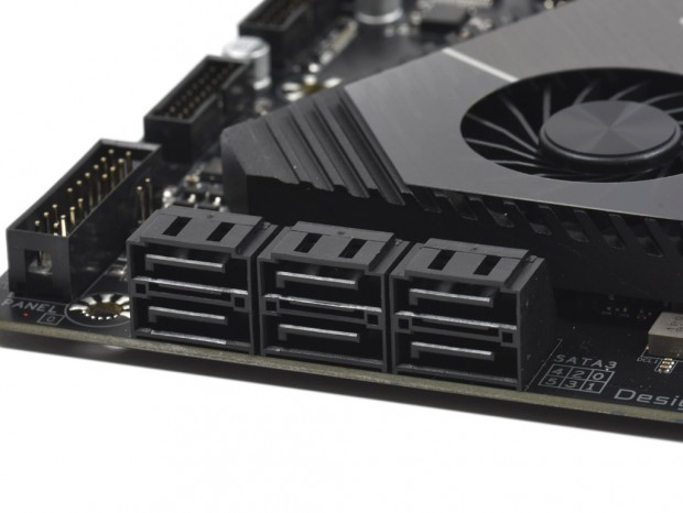 x570ae_06_1024x768