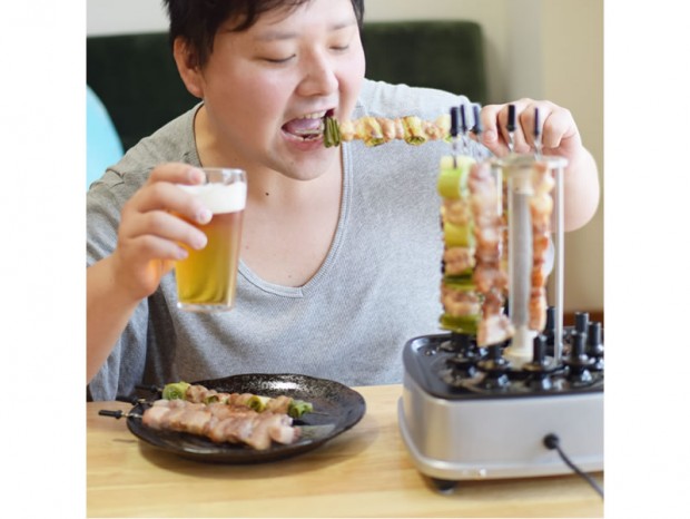 自動で回る卓上無煙焼き鳥器、サンコー「自家製焼き鳥メーカー2」予約受付スタート