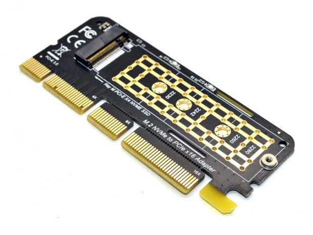 コネクタ形状を変更できるNVMe M.2-PCIe変換アダプタ、Sintech「 ST-M2PCE16X-C」