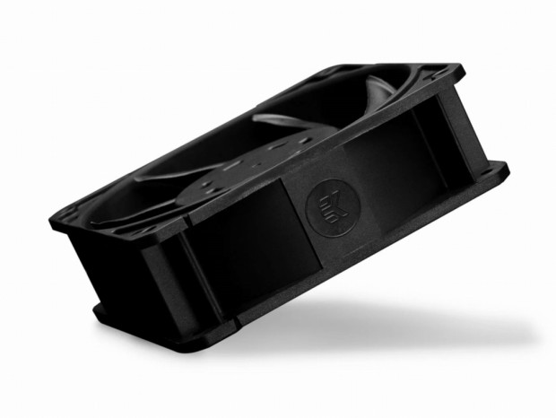 EK Water Blocks、厚さ38mmのラジエター向け高静圧ファン「EK-Meltemi 120ER」