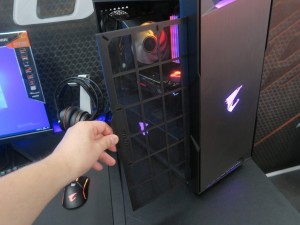 AORUS_GAMING_PC_1024x768_14