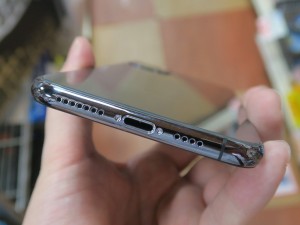 iphone2019_mock_1024x768g
