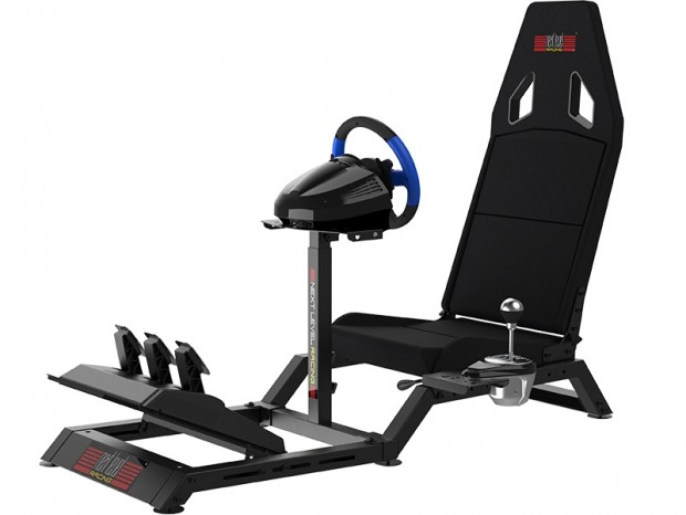 本格的なレーシング体験が楽しめる省スペースコクピットがNext Level Racingから