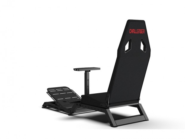 本格的なレーシング体験が楽しめる省スペースコクピットがNext Level Racingから