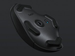 Logitech、多ボタン構成の高速ワイヤレスマウス「Logitech G604