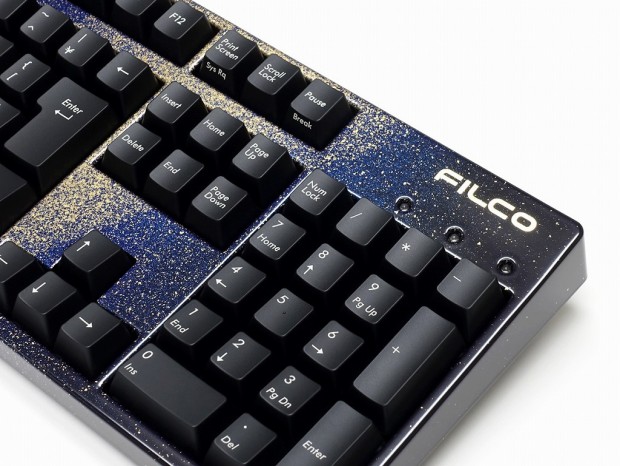 ダイヤテック、流れる銀河のような漆塗りキーボード「漆・銀河」3色を発売