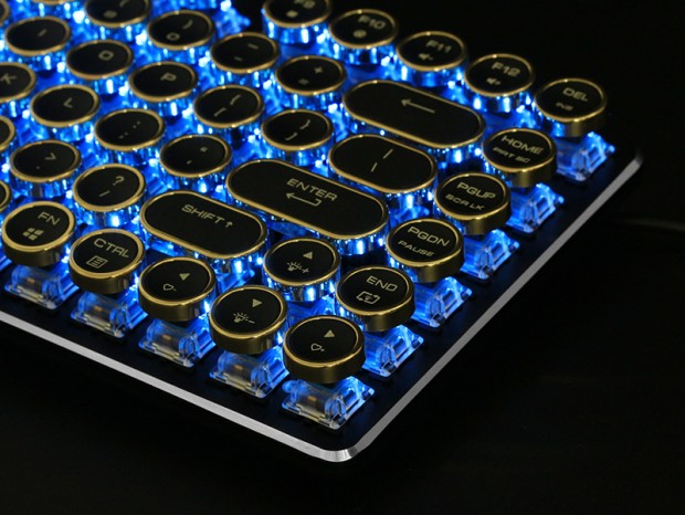 上海問屋、金縁に青LED構成のタイプライター風82キーメカニカルキーボード