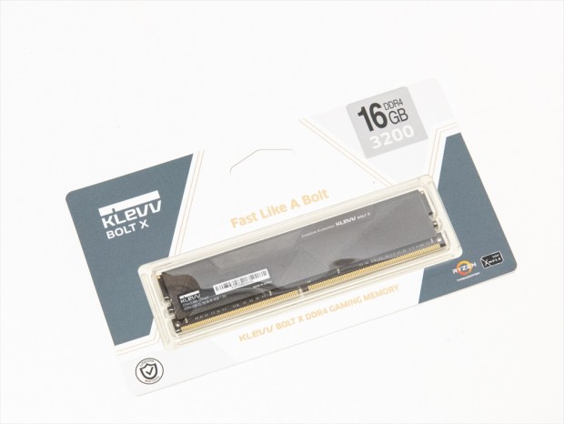 飾らないデザインと性能で攻める、ESSENCOREのオーバークロックメモリ