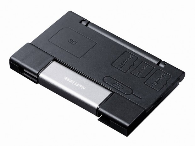 サンワダイレクト、メモリカードケースと合体して携帯できる2-Wayカードリーダー