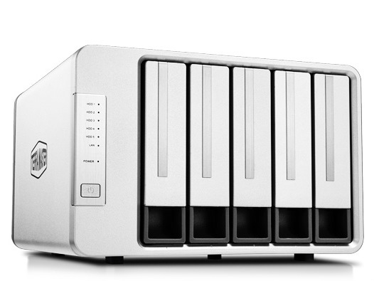 10ギガビットLAN対応の5ベイNASベアボーンキット、TerraMaster「F5-422」