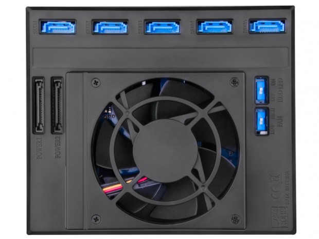 5台のSATA/SASドライブを搭載できる5インチベイ内蔵型ホットスワップベイがSilverStoneから