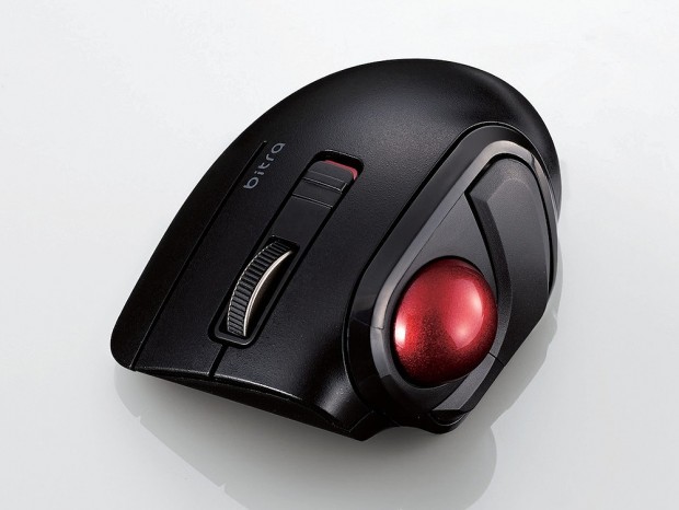 親指操作と人差し指操作の2タイプ。エレコム、モバイル仕様の小型