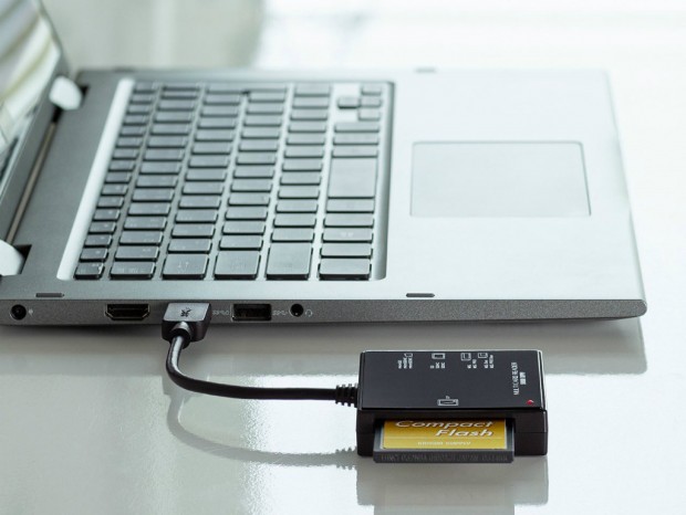 サンワサプライ、63種類のメディアに対応するUSB3.1カードリーダー発売