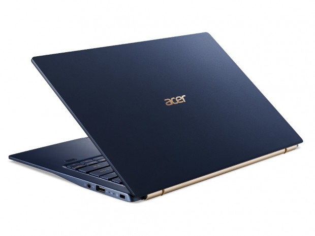 重さ930gのマルチタッチ対応14型フルHDノートPC、日本エイサー「Swift 5」