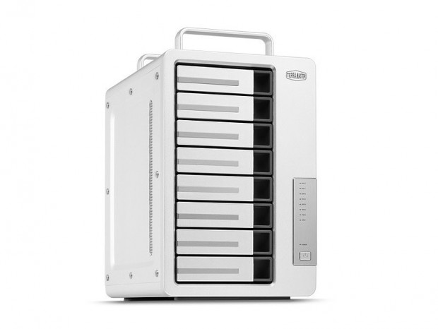 TerraMaster、Thunderbolt 3対応の8ベイRAIDストレージ「D8 Thunderbolt 3」