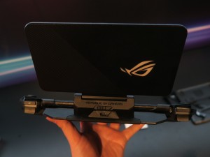 ROG_Phone_II_1024x768_12
