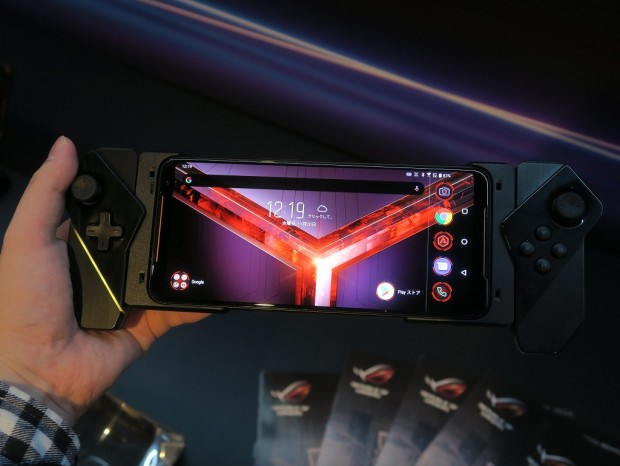 最強すぎるゲーミングスマホ「ROG Phone II」がついに正式発表