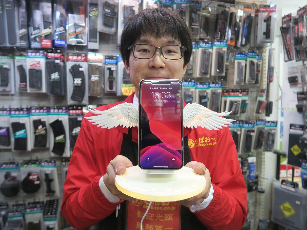 コレオシ】スマホ充電で天使降臨！？“エンゼルウィング”なギミックが