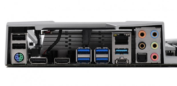 2019年売れに売れた、ミドルRyzen向けの最適解。ASRock「B450 Steel