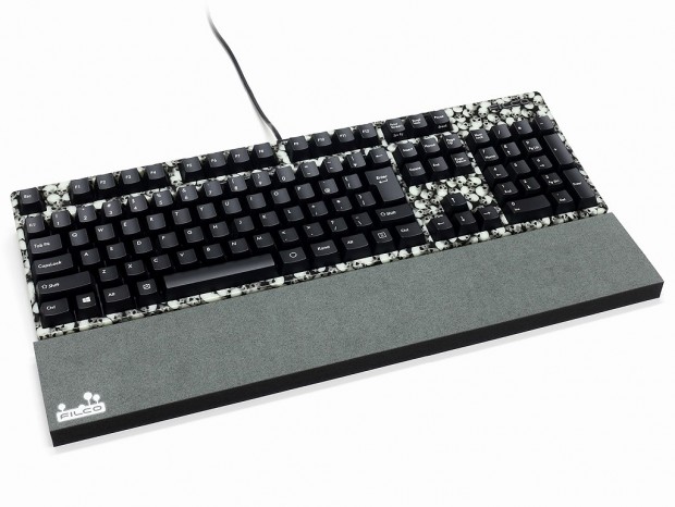 ダイヤテック、暗闇で髑髏が浮かび上がる「スカルイルイ」など赤軸搭載のユニークキーボード