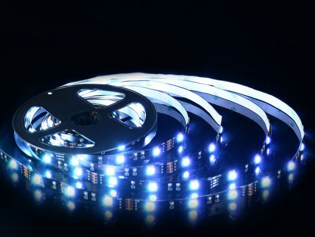 GELID、コントローラ＆リモコン付属のRGBストリップ「FLEXLIGHT RGB STRIP」