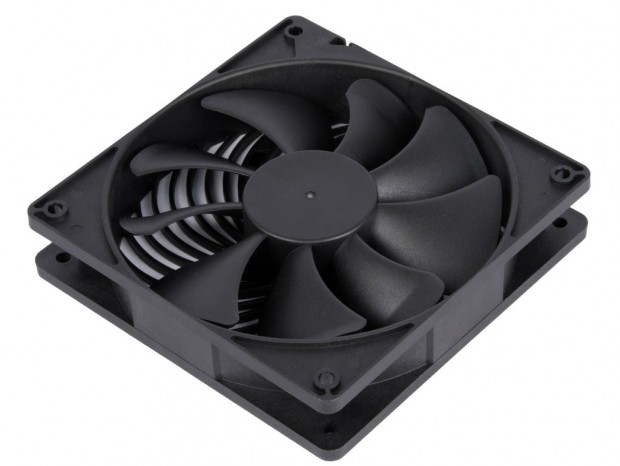 3種類のブレード組み合わせた高静圧120mmファン、SilverStone「AP120i-PRO」