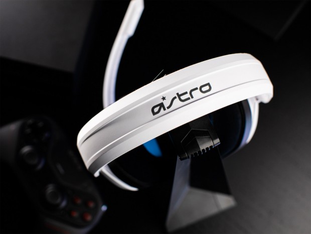 ロジクール、「ASTRO A10 ゲーミングヘッドセット」に新色ホワイト/ブルー追加