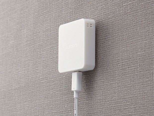 家中の家電を外出先から制御できる、エレコム「スマホでかんたんどこでもリモコン」