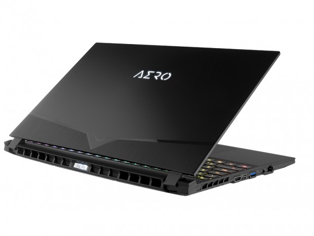 GIGABYTE、ブラックフライデーセールでクリエイターノートPC「AERO 15」が20%オフ