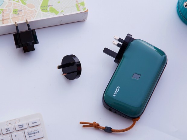 最大30WのAC充電器に変身、ワイヤレス充電も可能な万能バッテリー「Mr.Charger Ver2.0」