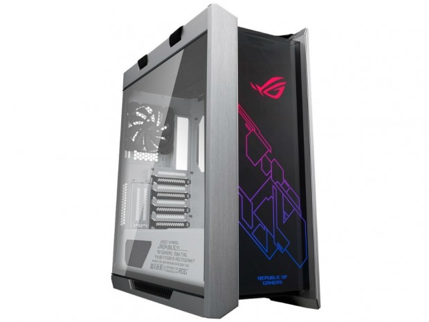 ASUSのゲーミングPCケース「ROG Strix Helios」にホワイトモデル追加
