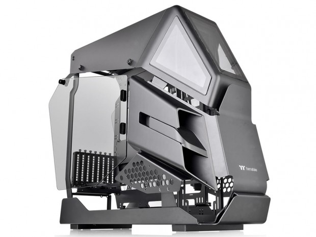 Thermaltake、ヘリコプターをイメージした開放型PCケース「AH T600  