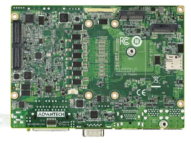 Xeonモデルもラインナップする3.5インチSBC、Advantech「MIO-5393」