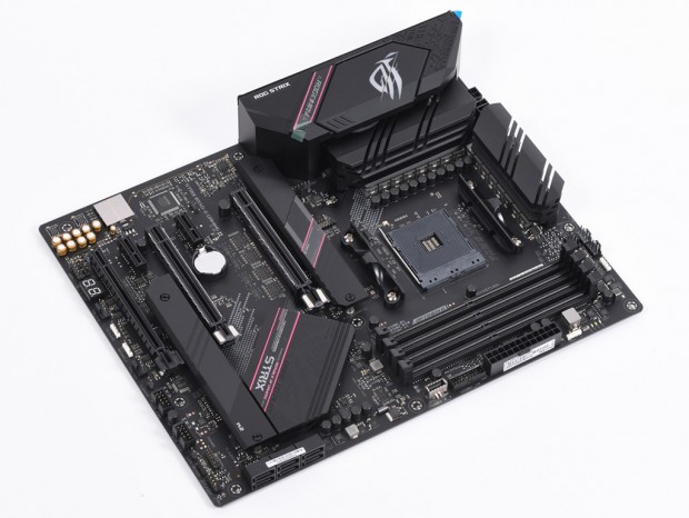 ROGB550E_082_1024x768