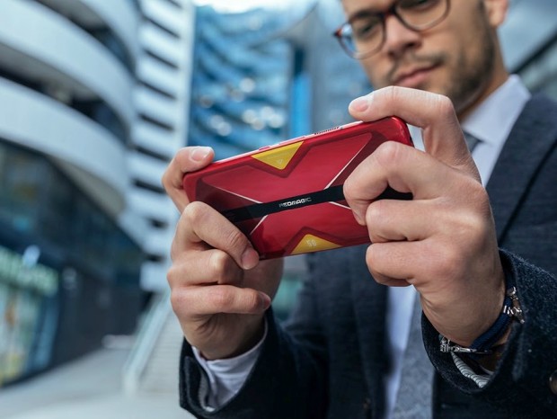 144Hz有機EL採用のゲーミング5Gスマホ、Nubia「RedMagic 5」発売